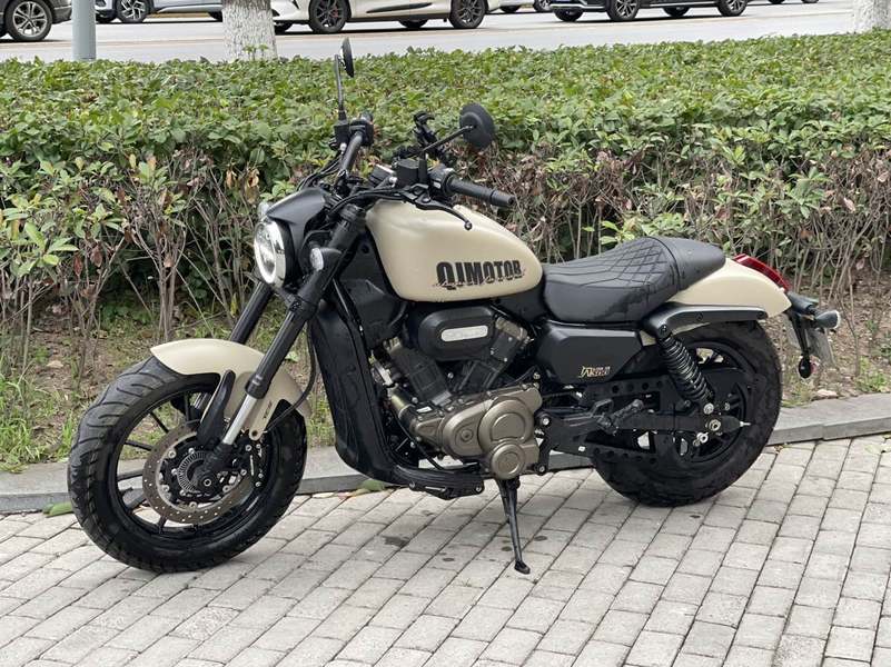 二手QJMOTOR闪300