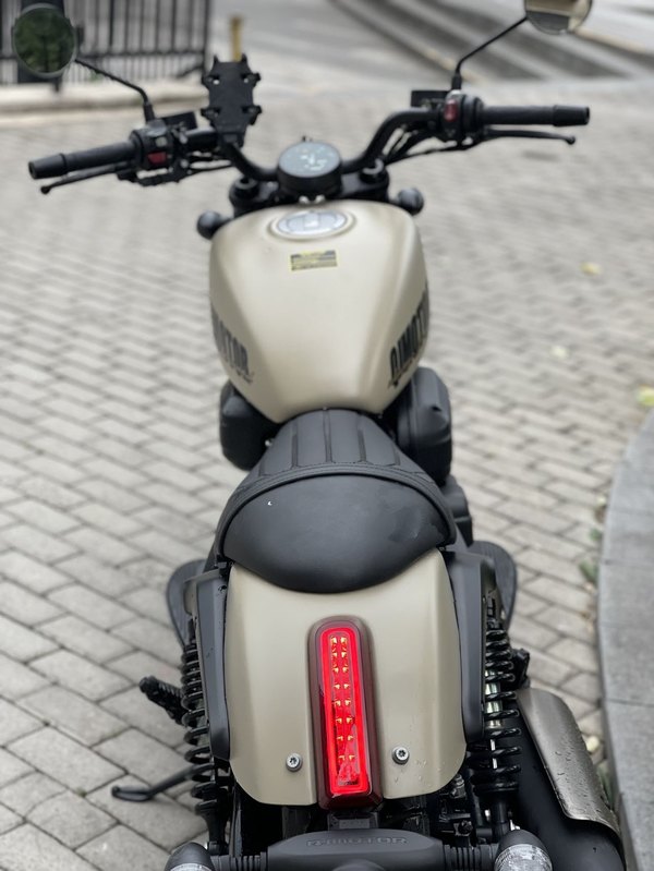 二手QJMOTOR闪300