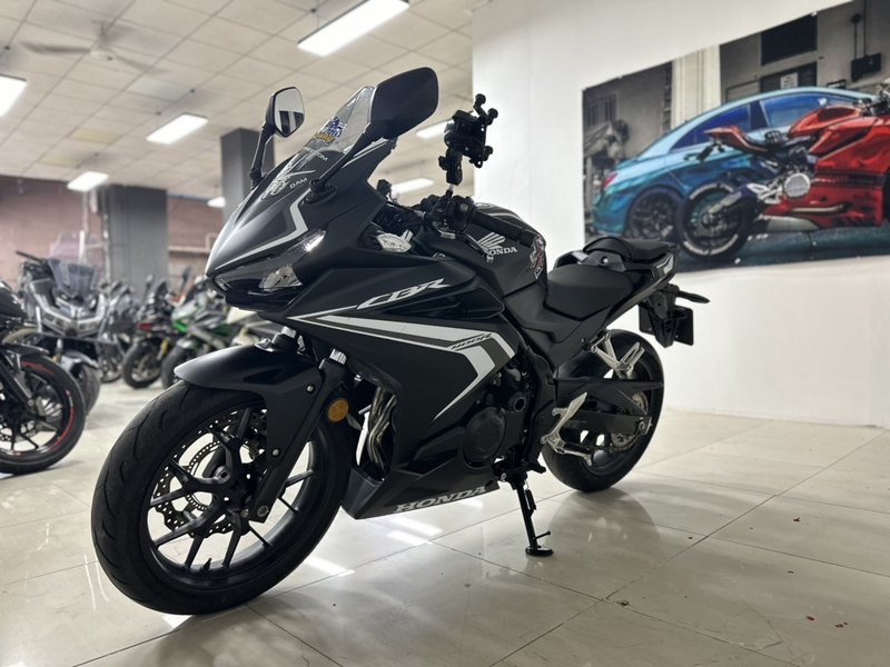 二手本田CBR400R