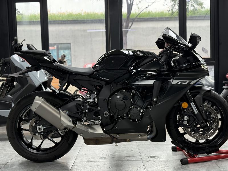 二手雅马哈YZF-R1