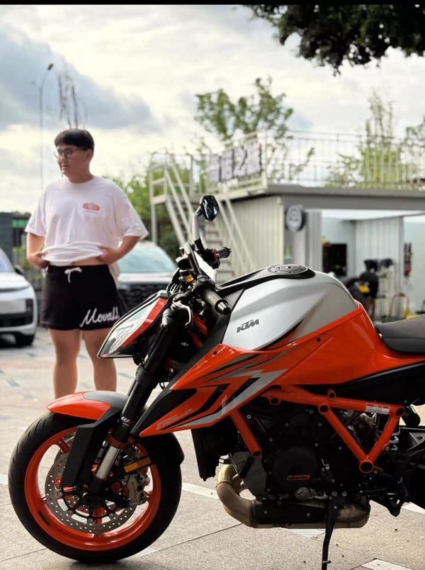 二手KTMR2R1290 Super Duke
