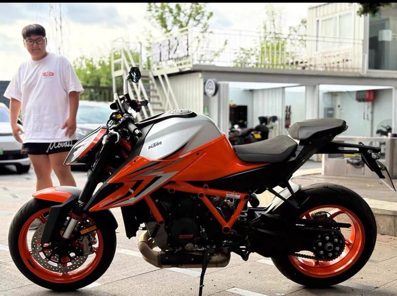 二手KTMR2R1290 Super Duke