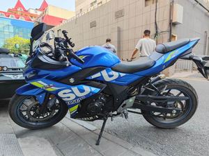 二手豪爵铃木GSX250R