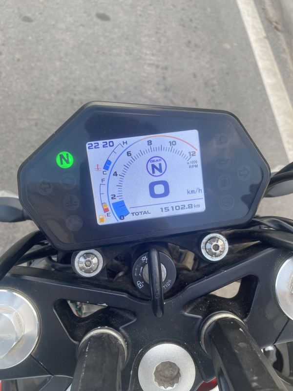 二手贝纳利蓝宝龙BJ300GS