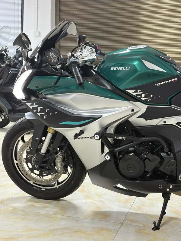 二手贝纳利龙卷风 Tornado 552R