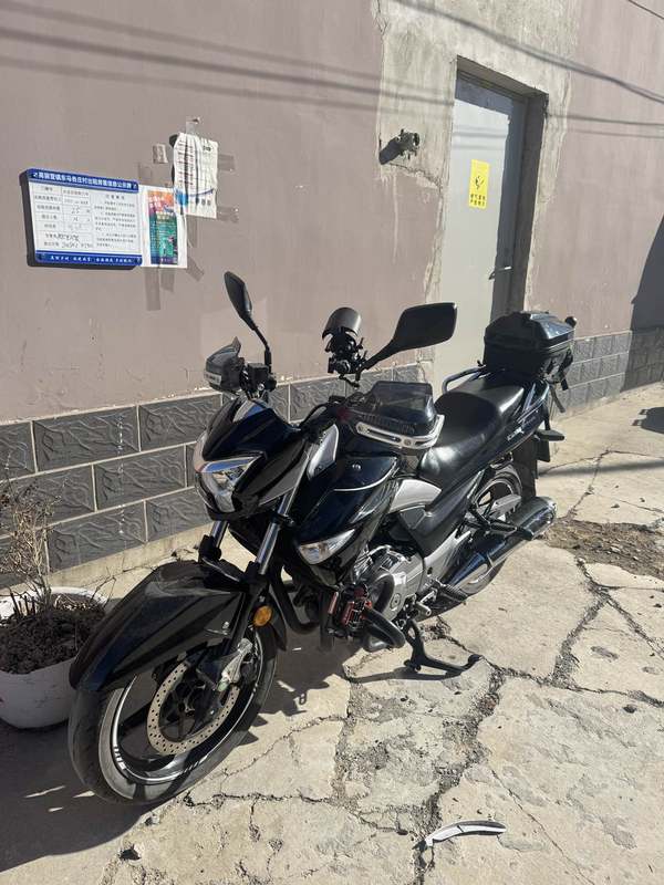 二手豪爵铃木骊驰 GW250