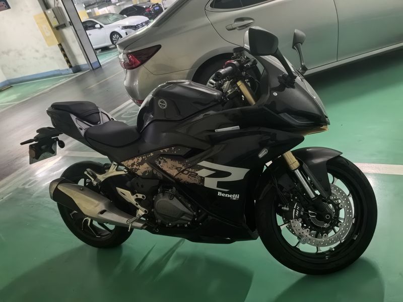 二手贝纳利龙卷风 Tornado 402R