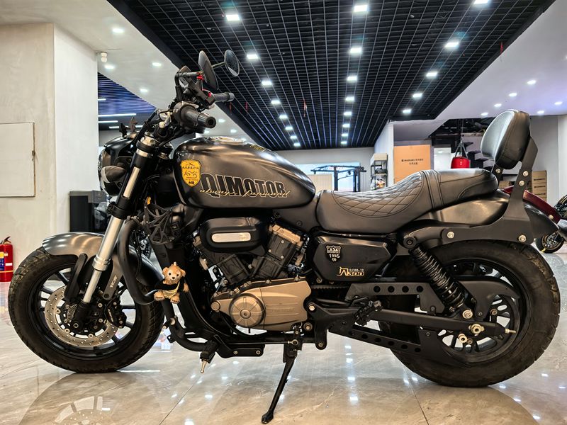 二手QJMOTOR闪300
