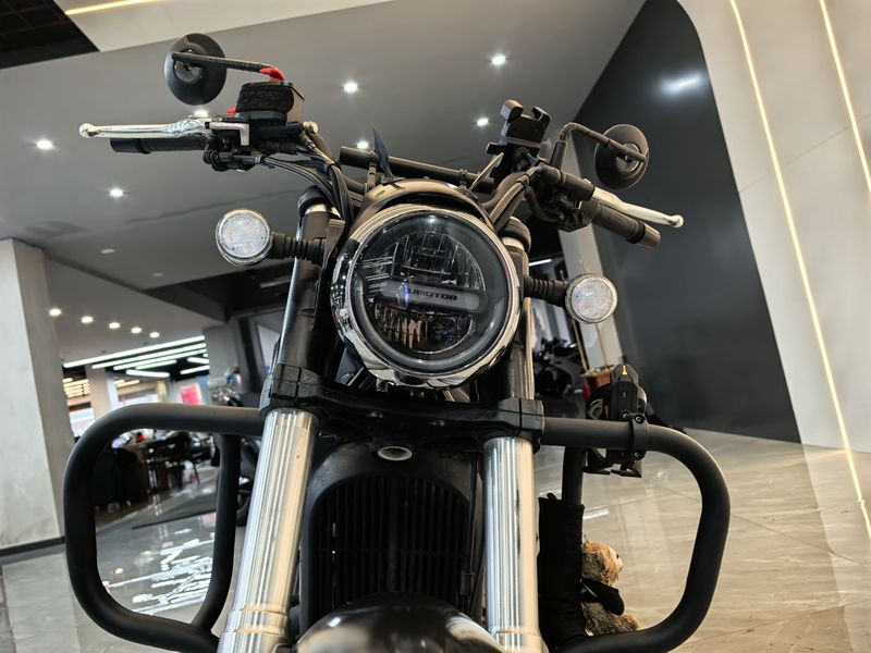 二手QJMOTOR闪300