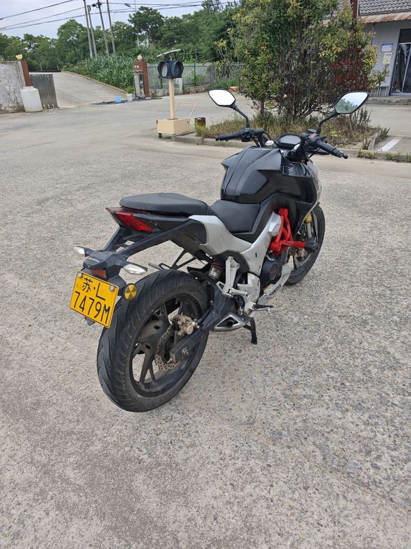 二手五羊本田CB190R 暴锋眼