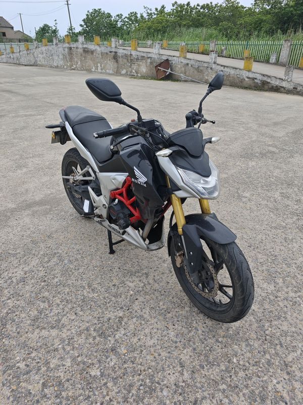 二手五羊本田CB190R 暴锋眼