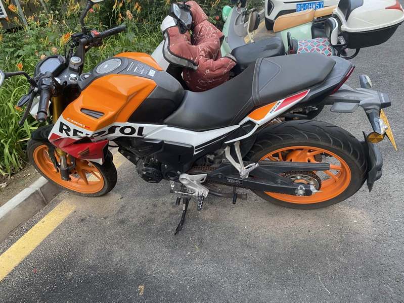 二手五羊本田CB190R 暴锋眼