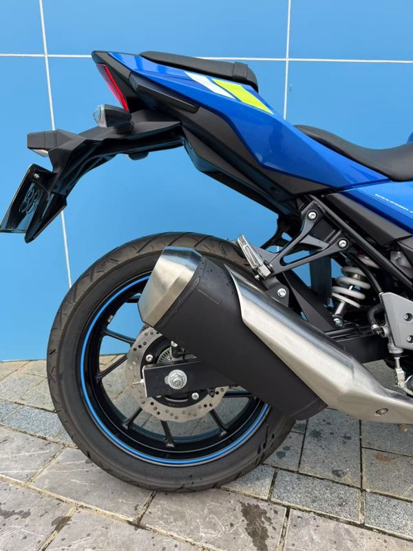 二手豪爵铃木GSX250R