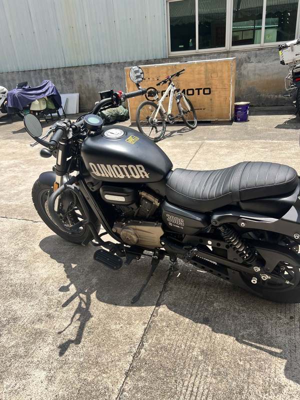 二手QJMOTOR闪300