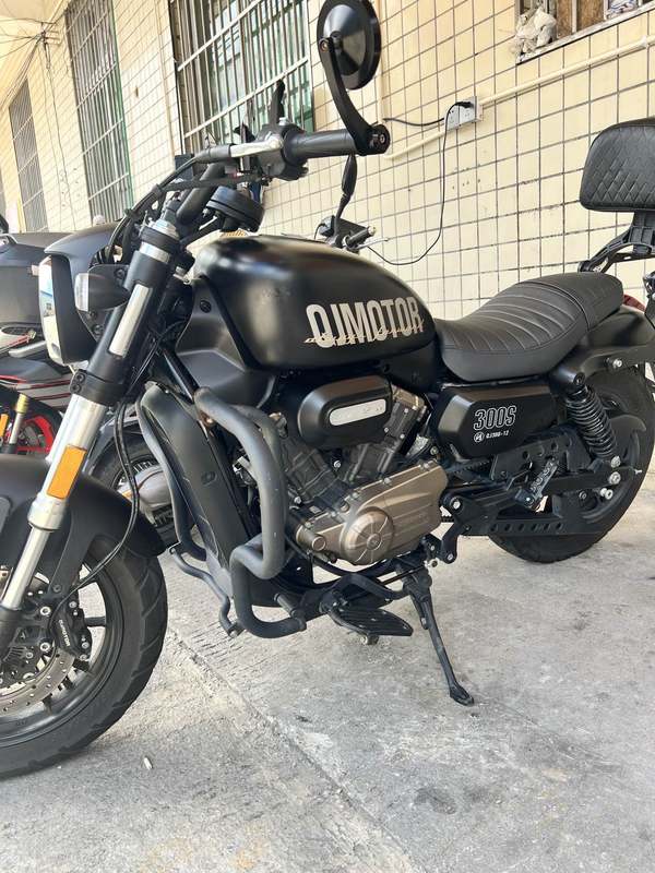 二手QJMOTOR闪300