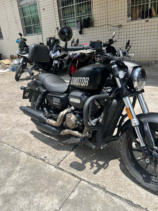 二手QJMOTOR闪300