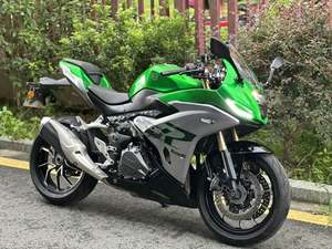 二手贝纳利龙卷风 Tornado 402R