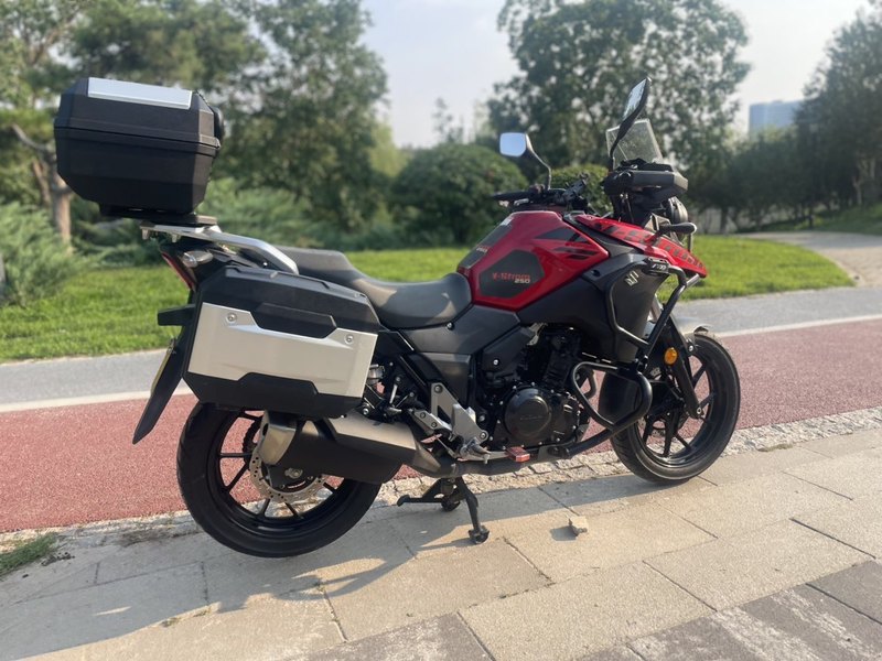 二手豪爵铃木DL250