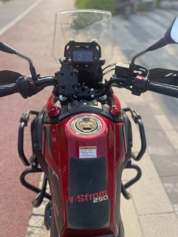 二手豪爵铃木DL250