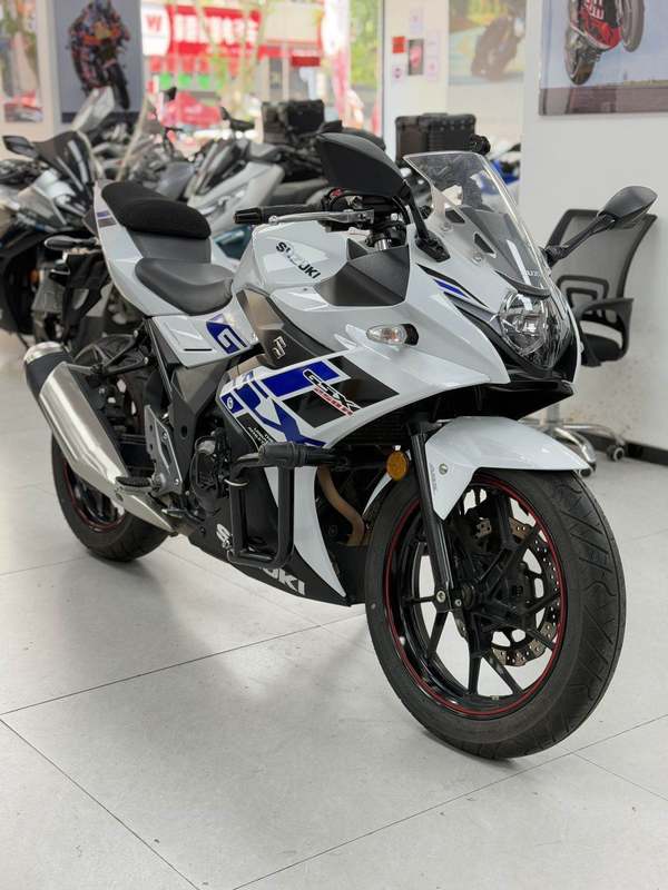 二手豪爵铃木GSX250R
