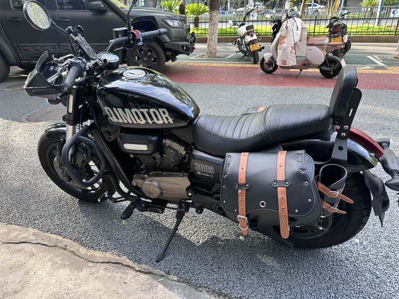 二手QJMOTOR闪300