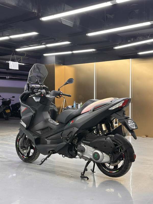 二手宗申阿普利亚SR Max 300 