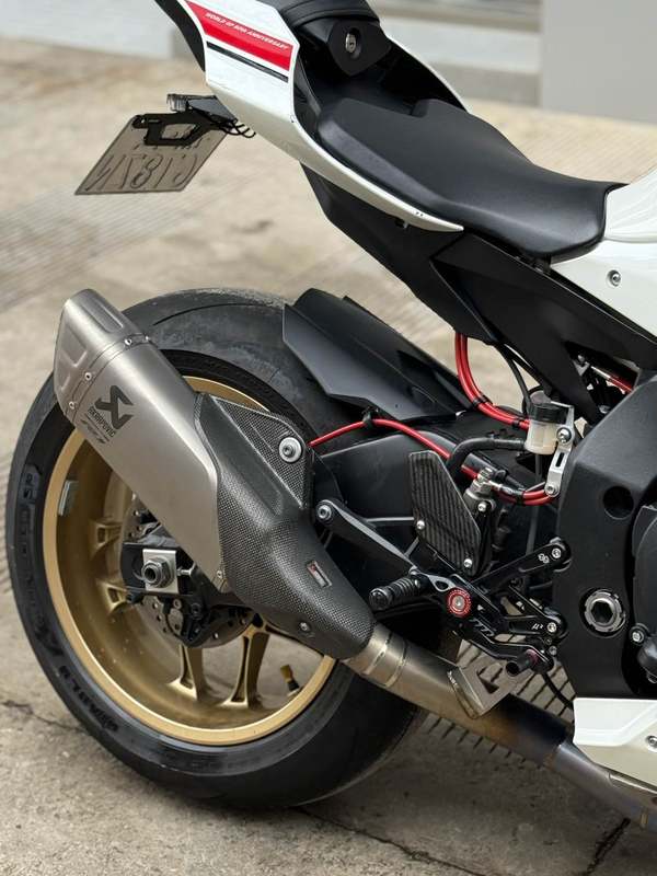 二手雅马哈YZF-R1