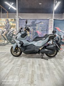 二手三阳哈士奇 Husky ADV150