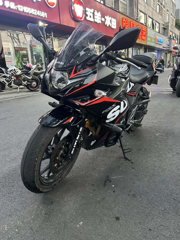 二手豪爵铃木GSX250R