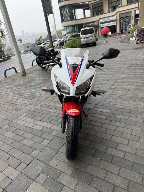 二手本田CBR300R
