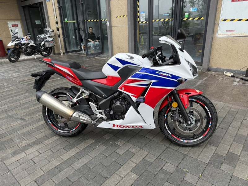二手本田CBR300R
