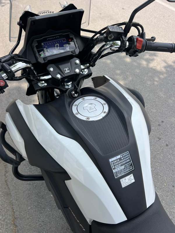 二手五羊本田猛鸷 CB190X