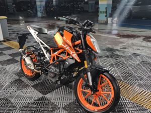 二手KTMR2R390 Duke