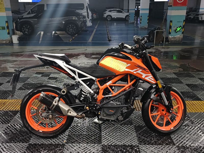 二手KTMR2R390 Duke