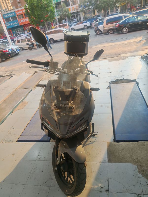 二手布雷斯通极宙 ADV150