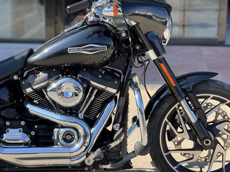 二手哈雷戴维森凌动滑翔 Sport Glide