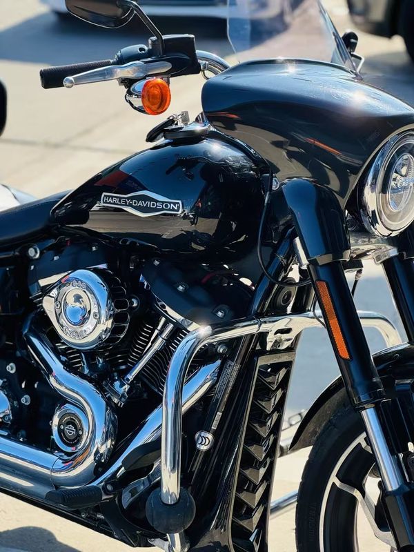 二手哈雷戴维森凌动滑翔 Sport Glide