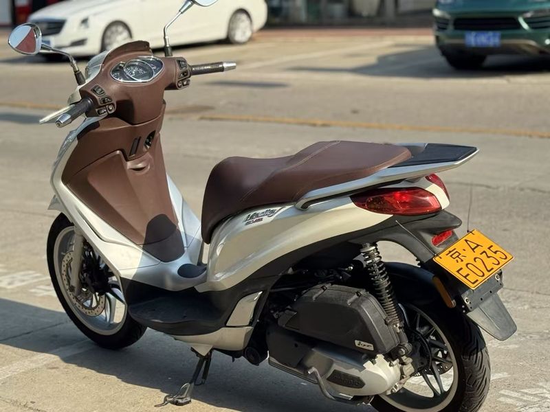 二手比亚乔BV Tourer 300