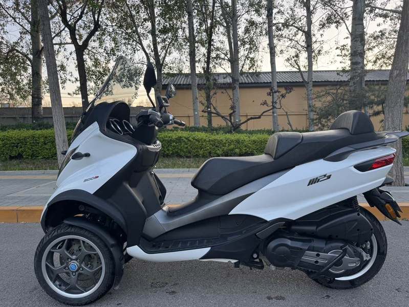 二手比亚乔MP3 500