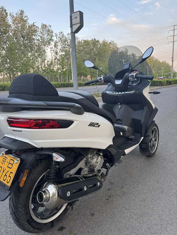 二手比亚乔MP3 500