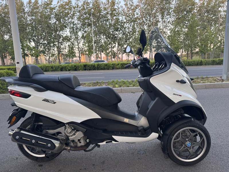 二手比亚乔MP3 500