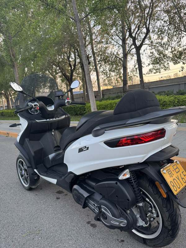 二手比亚乔MP3 500