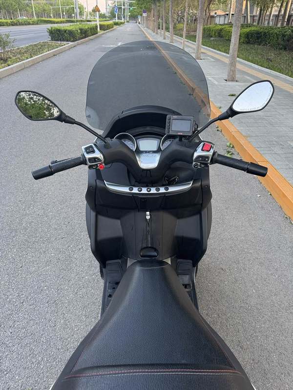 二手比亚乔MP3 500