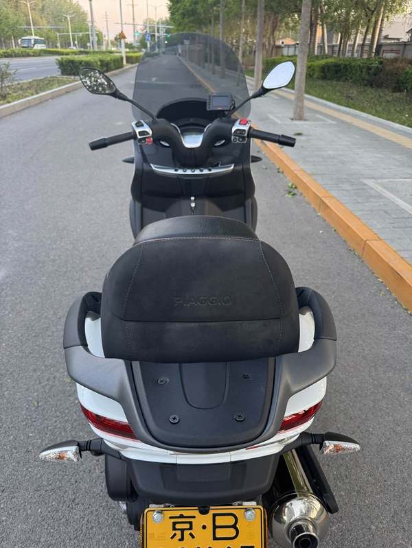 二手比亚乔MP3 500