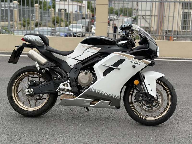 二手春风500SR VOOM