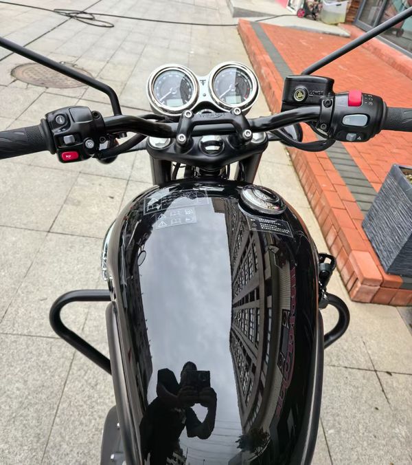 二手凯旋Bonneville T120