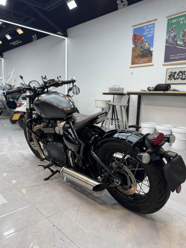 二手凯旋Bonneville Bobber