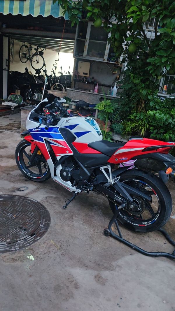二手本田CBR300R