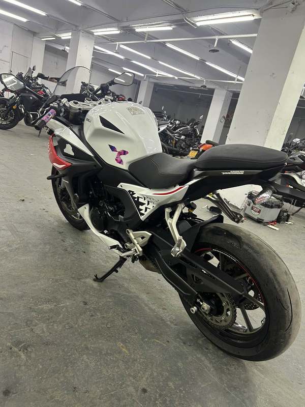 二手贝纳利龙卷风 Tornado 552R