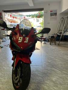 二手本田CBR400R